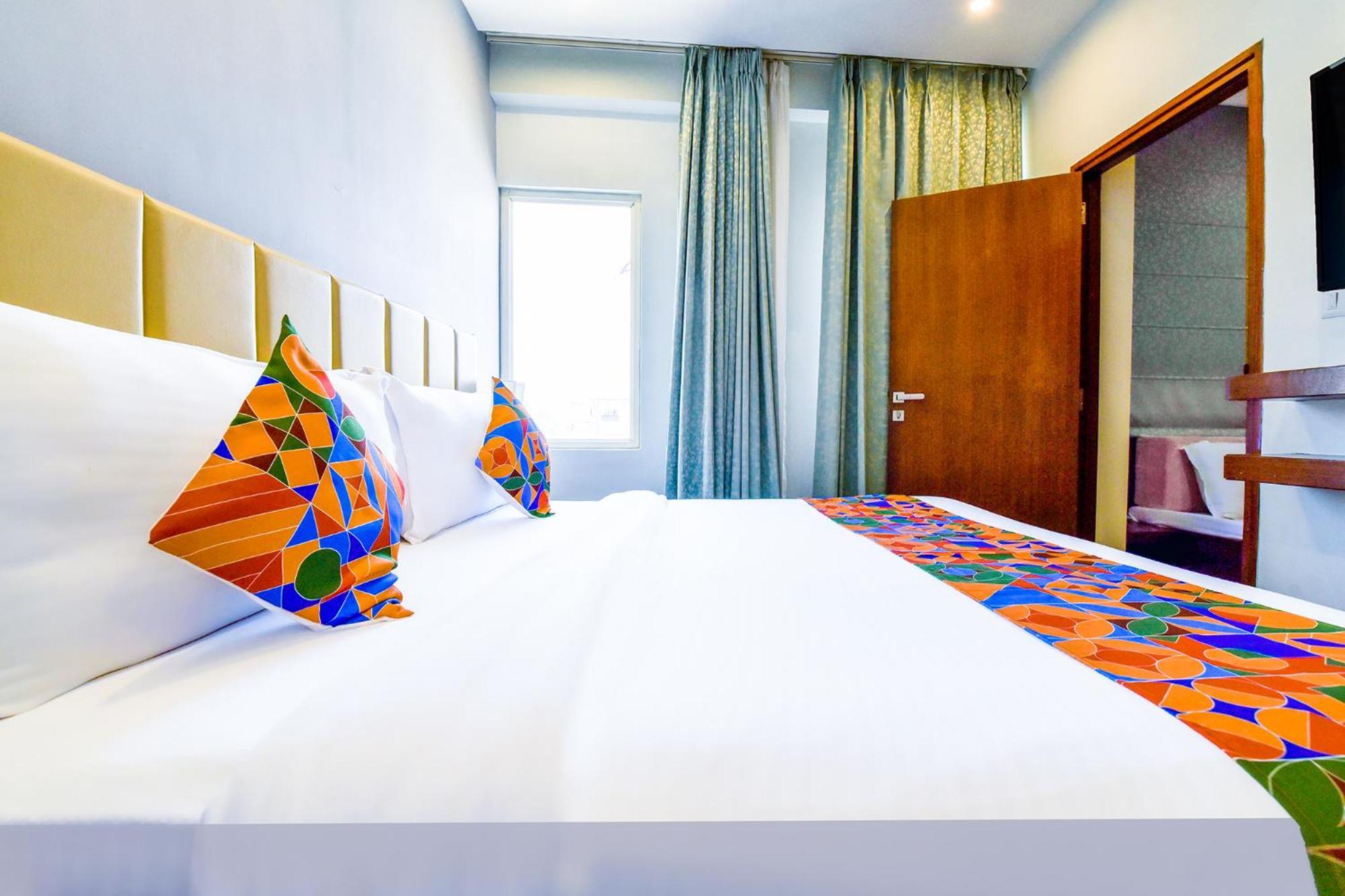 Fabhotel Naivara Boutique Удайпур Екстер'єр фото